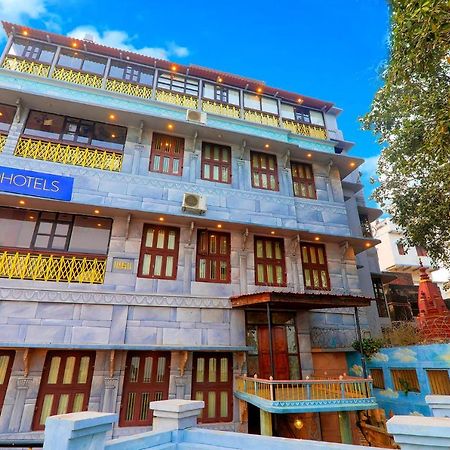 Fabhotel East View Varanasi Exterior foto