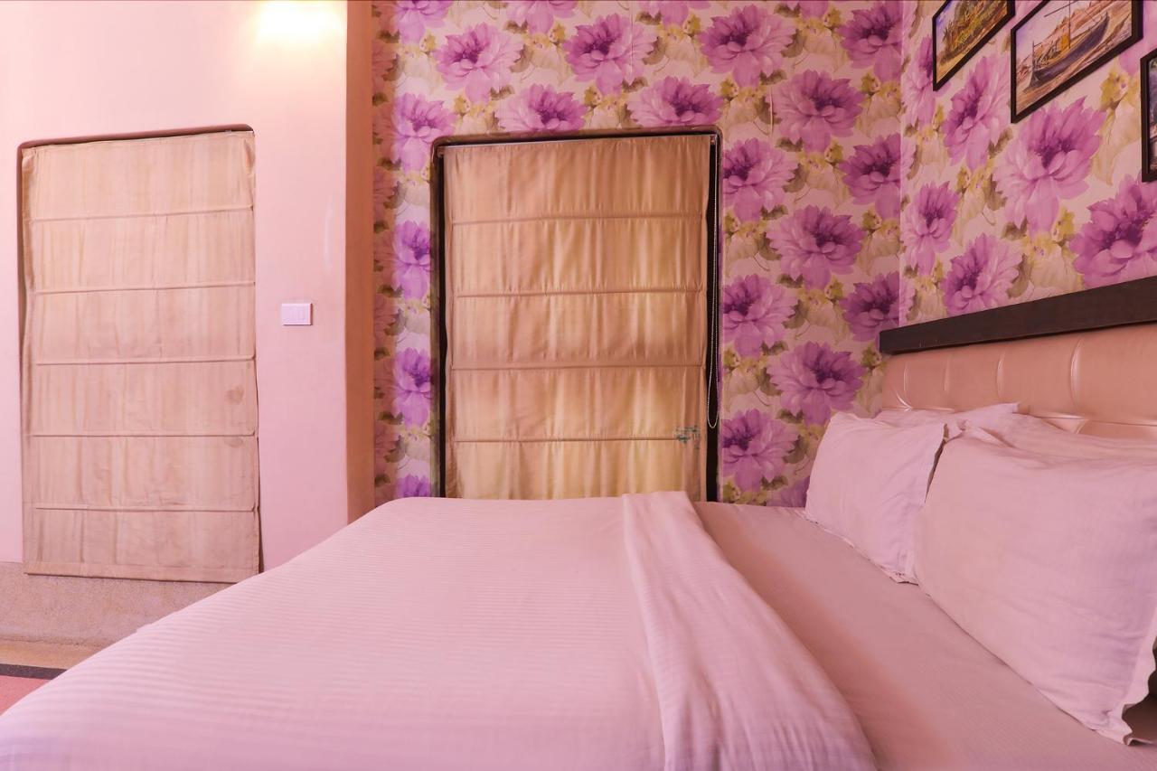 Fabhotel East View Varanasi Exterior foto